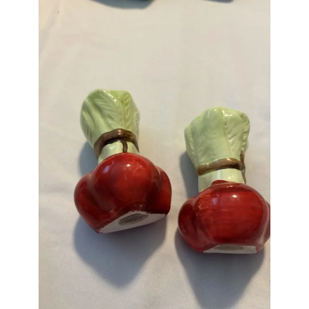 Radish Salt and Pepper Shakers Vegetable Kitschy Red Green Ceramic Set 3.5in